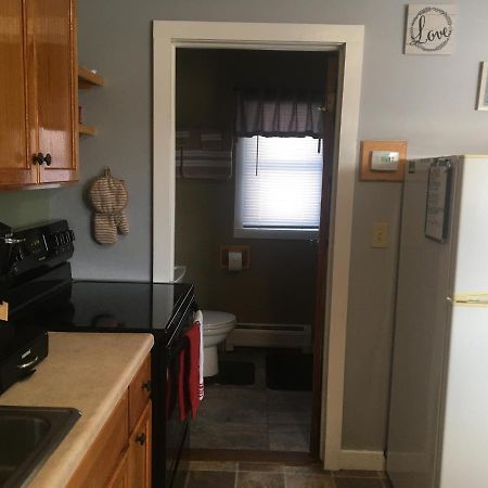 Home Away From Home, Recently Renovated North Troy 外观 照片